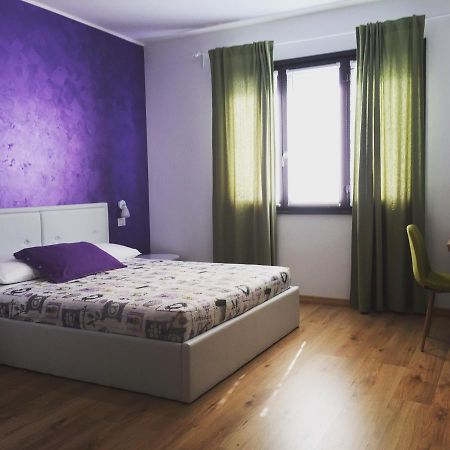 Il Gatto Stanco B&B 阿罗纳 外观 照片