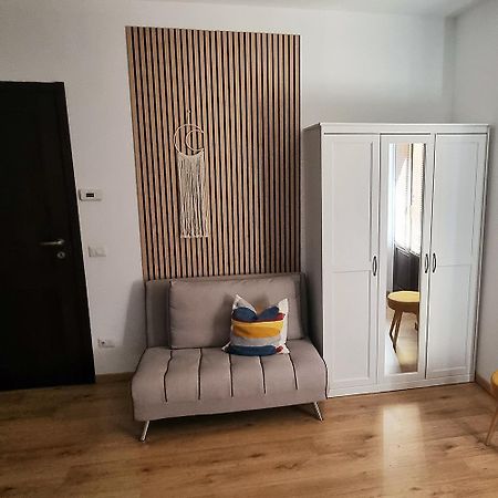 Il Gatto Stanco B&B 阿罗纳 外观 照片
