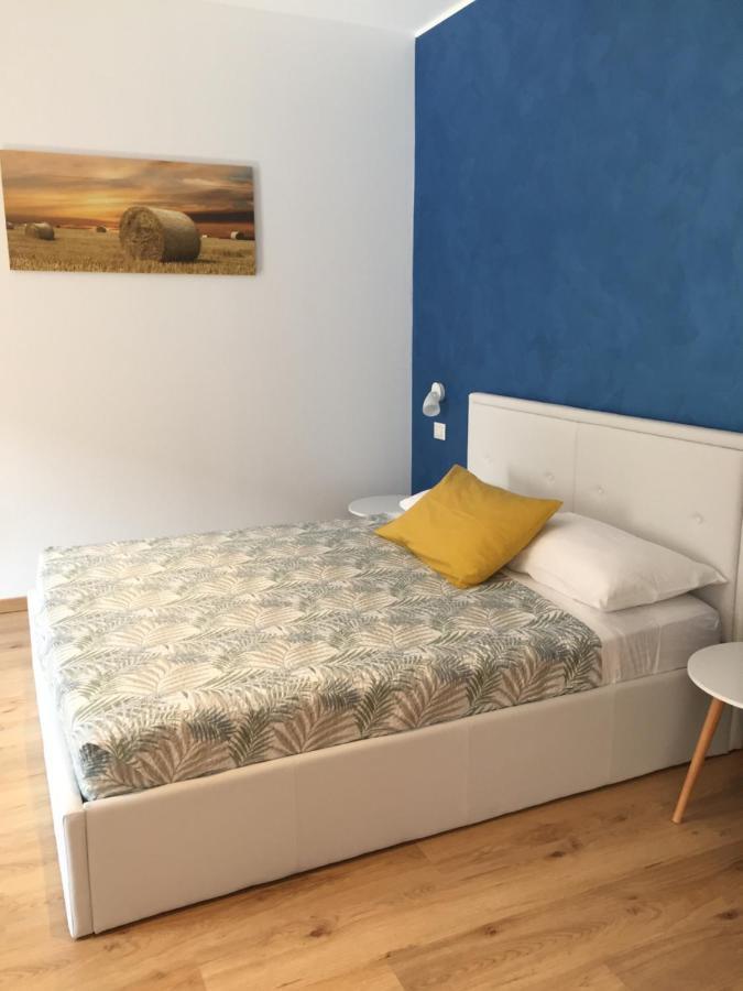Il Gatto Stanco B&B 阿罗纳 外观 照片